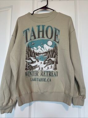 Tahoe Winter Retreat Graphic Sweatshirt - Olive Green